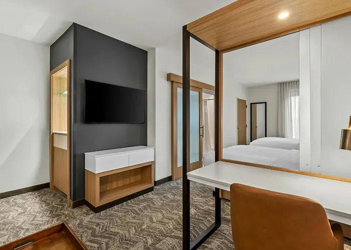 Springhill By Marriott West Hotel