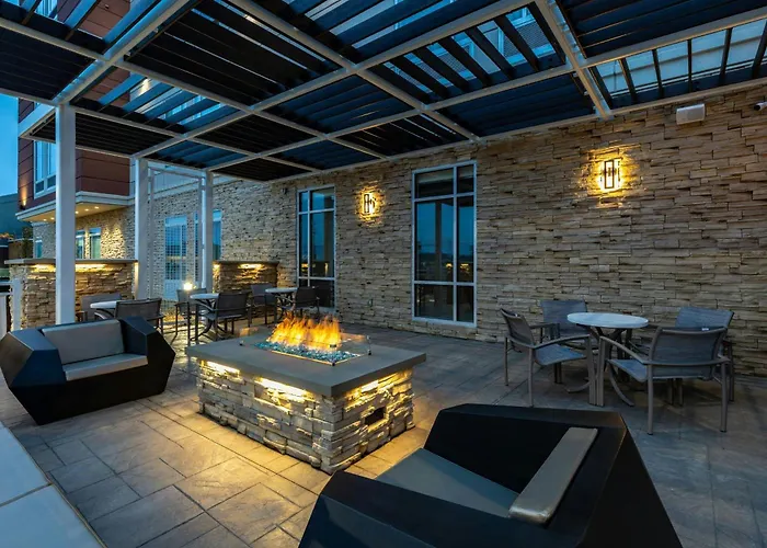 Hotel Springhill By Marriott West 3*