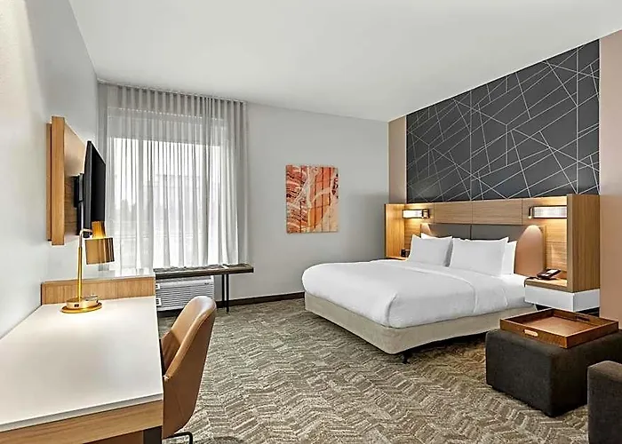 Hotel Springhill By Marriott West 3*